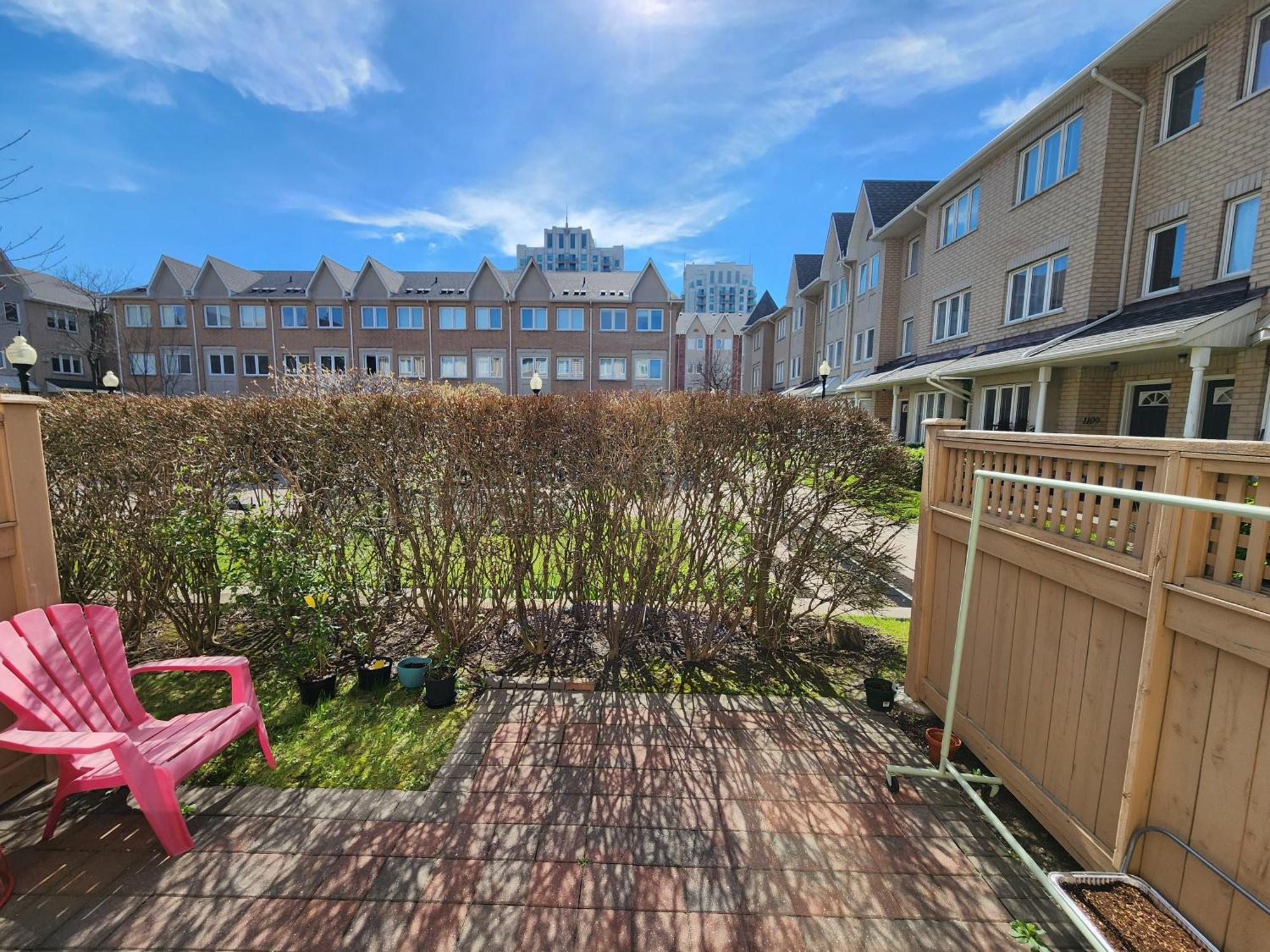 Апартаменты Scarborough Townhouse Торонто Экстерьер фото